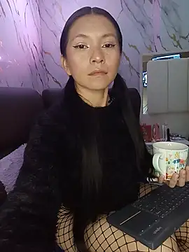 Chloe16  online show from July 7, 2026, 4:04 am