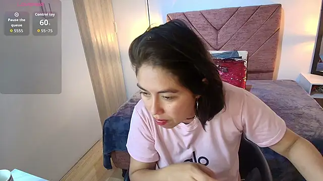 Amanda Fox   online show from April 8, 2026, 9:27 pm