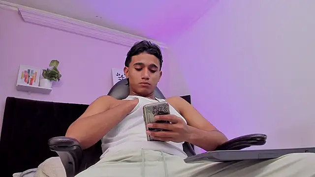 Morgan Bladee online show from April 15, 2026, 4:40 am