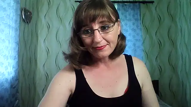 Alisaprice077 online show from June 12, 2026, 10:02 am