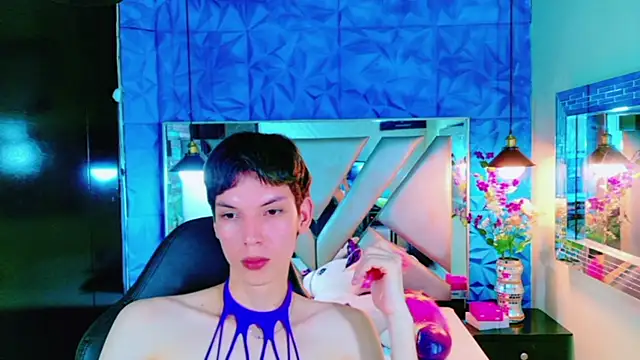 Stefany PiInk online show from May 10, 2026, 4:31 pm