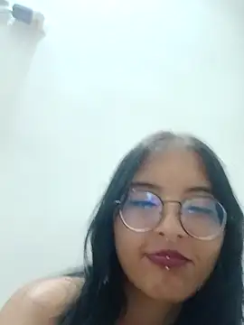 Snapshot of Dhalia_Noctis chatting on March 15, 2026, 5:14 am Dhalia Noctis online show from March 15, 2026, 5:14 am