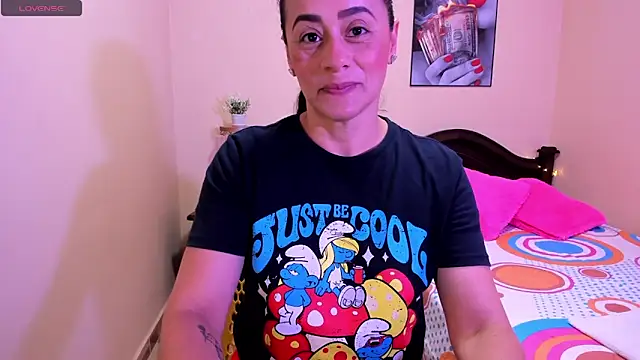 sara florez12 online show from May 24, 2026, 12:27 pm