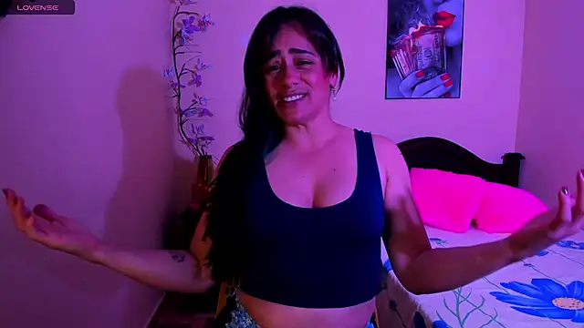 sara florez12 online show from July 15, 2026, 11:06 am