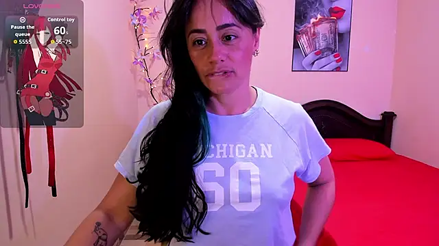 sara florez12 online show from July 11, 2026, 11:21 am