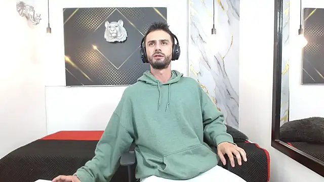 KingOfTemptation online show from April 6, 2026, 3:24 am