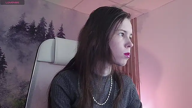 AriaGracen online show from March 12, 2026, 11:25 am