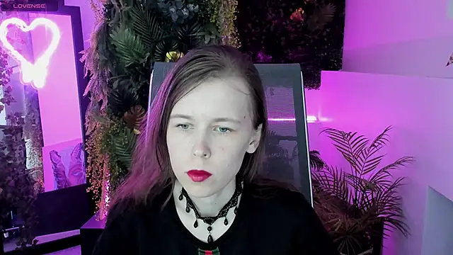 AriaGracen online show from April 5, 2026, 8:32 am