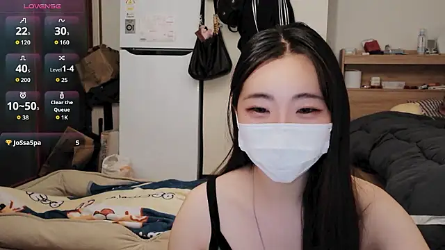 Snapshot of Berry_Chuu chatting on June 13, 2026, 7:56 pm Berry Chuu online show from June 13, 2026, 7:56 pm