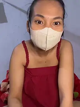 -Lilyn- online show from March 13, 2026, 1:43 am