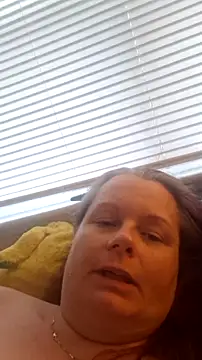 kimmiezz online show from July 7, 2026, 11:30 pm