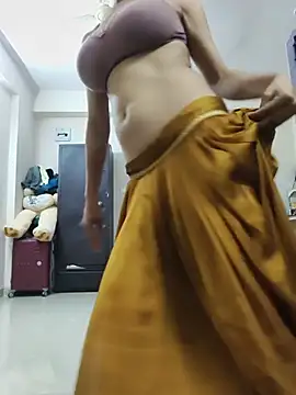 nidhii nude online show from July 3, 2026, 10:16 pm