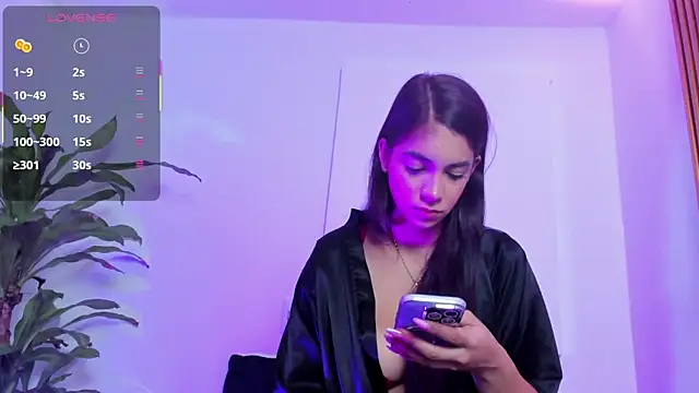 BellaRomano online show from April 21, 2026, 11:06 am