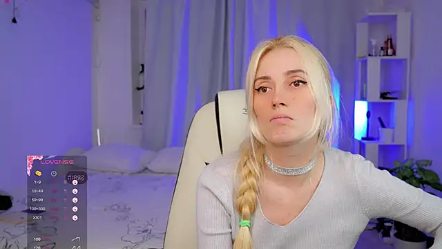 Myfeet inyourmouth online show from April 8, 2026, 6:09 pm