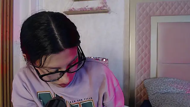 Madii  online show from April 6, 2026, 12:28 pm