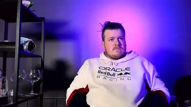 Snapshot of bshcock chatting on March 15, 2026, 6:59 pm bshcock online show from March 15, 2026, 6:59 pm