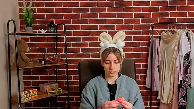 RebeccaaNelson online show from March 24, 2026, 1:11 pm