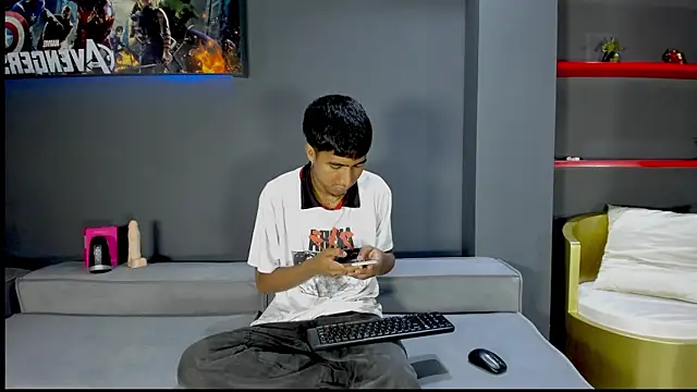 Ender h0tt online show from July 2, 2026, 8:37 pm