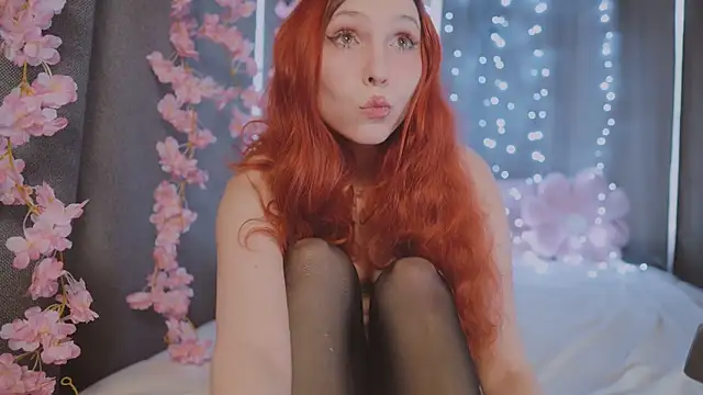 x  sexykitten666  x online show from May 13, 2026, 4:14 pm