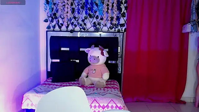 Julieta vega18 online show from March 9, 2026, 10:13 pm