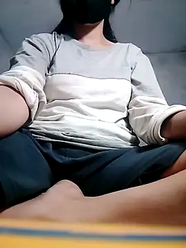 Snapshot of Divya3107 chatting on March 20, 2026, 8:04 am Divya3107 online show from March 20, 2026, 8:04 am