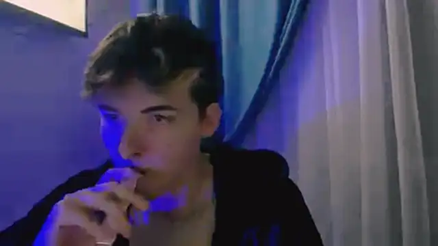 niksikor online show from March 9, 2026, 10:57 pm