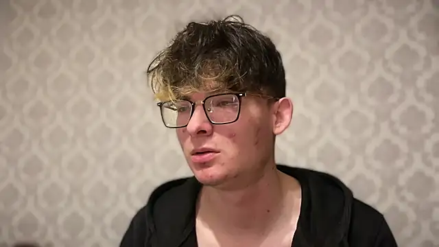 niksikor online show from April 18, 2026, 7:54 am