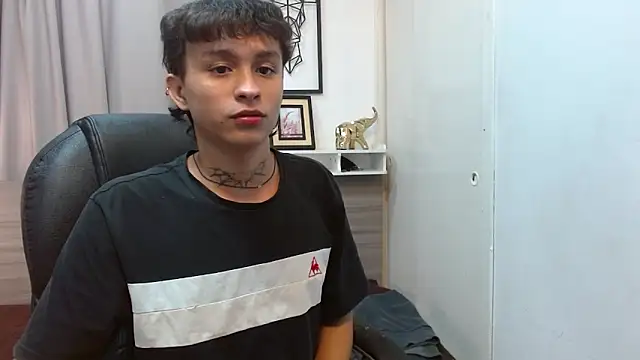 YuanDelux online show from March 8, 2026, 3:15 pm