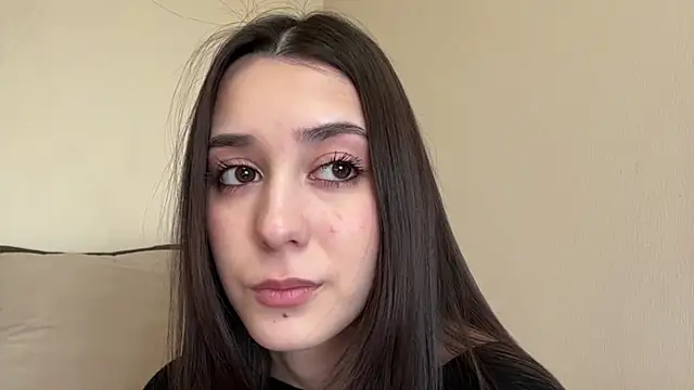 AdeleVelvet online show from March 26, 2026, 10:13 am