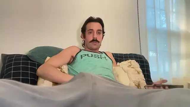 RawSlutMaker online show from April 4, 2026, 10:05 pm