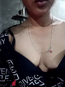 Rosie-LoveU online show from March 27, 2026, 10:22 pm