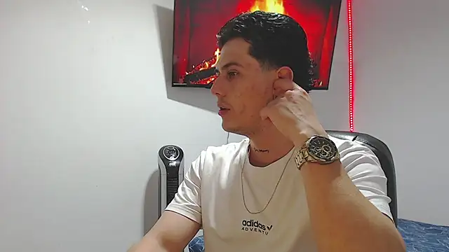 JUAN CAMILOXXX online show from March 16, 2026, 2:30 am