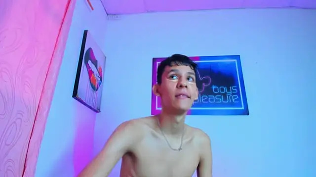 Desire Boys1 online show from April 18, 2026, 7:07 pm