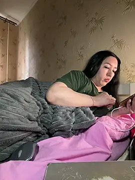 Besthot 2026 online show from April 26, 2026, 11:51 am