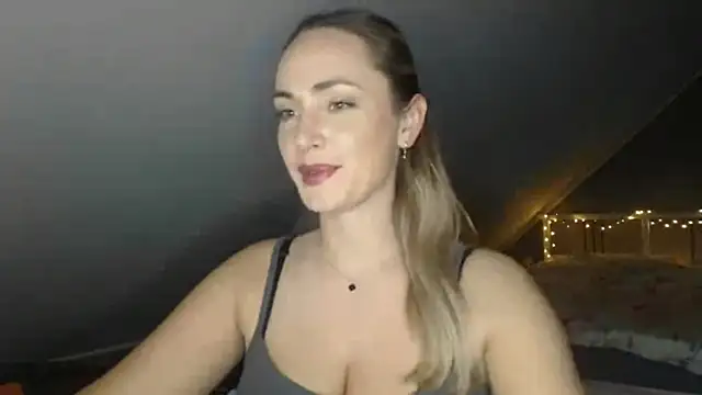 ScarlettSensitive online show from June 7, 2026, 8:14 pm