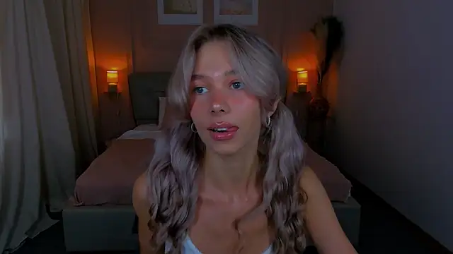 LuluAlis online show from July 9, 2026, 3:22 pm