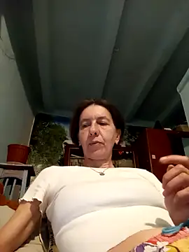 Tania9876 online show from April 20, 2026, 6:42 pm