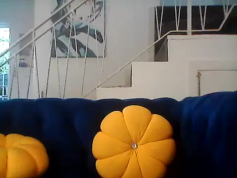 Thickdarkbby online show from April 5, 2026, 1:51 pm