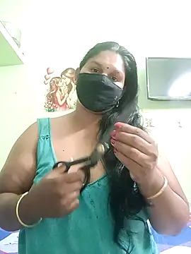 Snapshot of telugutanuja_ chatting on April 22, 2026, 3:52 pm telugutanuja online show from April 22, 2026, 3:52 pm