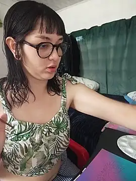 LilithBluum online show from July 15, 2026, 5:09 pm
