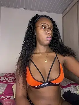 GaiaFiore online show from April 19, 2026, 9:32 am