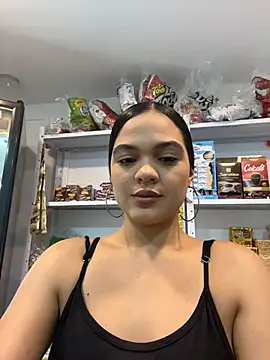 Bella-Ferrer online show from July 9, 2026, 7:35 pm
