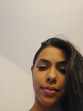 Victoria Evanss online show from April 24, 2026, 11:40 pm