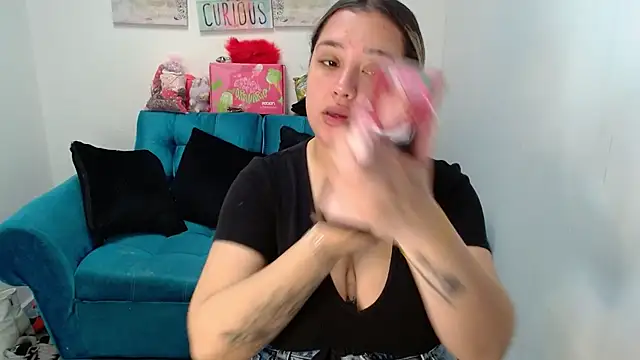 veronicaparkersex online show from May 20, 2026, 12:46 pm