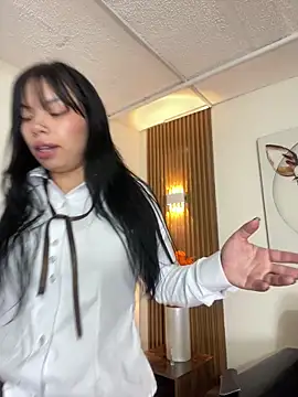 Queen Chanel XXX online show from April 19, 2026, 7:38 pm