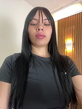 Queen Chanel XXX online show from April 21, 2026, 1:42 am