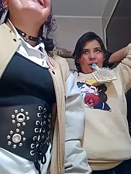 Liily Foxxy online show from April 18, 2026, 10:39 am