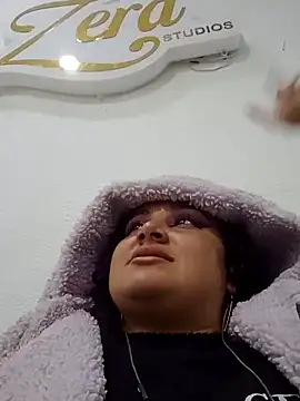 Liily Foxxy online show from April 11, 2026, 10:41 am