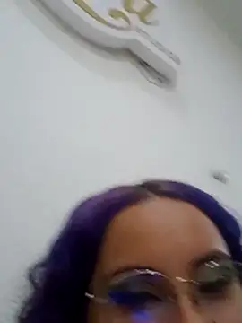 Liily Foxxy online show from April 27, 2026, 10:57 am