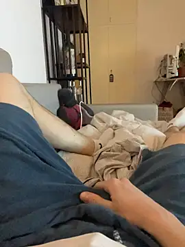curvedlongdick online show from April 23, 2026, 6:09 pm